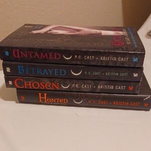 House of Night Book Series Set Book Lot Of 4 Untamed Betrayed Chosen Hunted